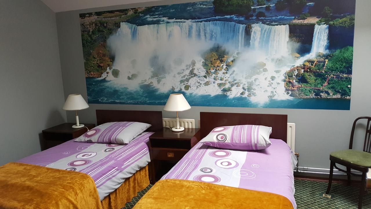 Hotel Restauracja Pustelnik Wisla Mala ภายนอก รูปภาพ