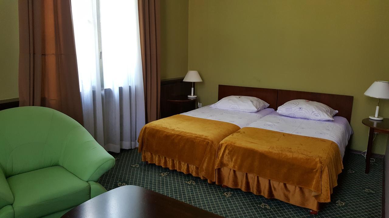 Hotel Restauracja Pustelnik Wisla Mala ภายนอก รูปภาพ